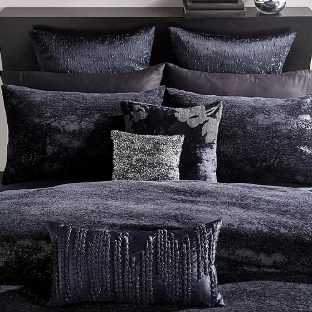 Donna Karan Sapphire Collection Decorative Pillow, 18